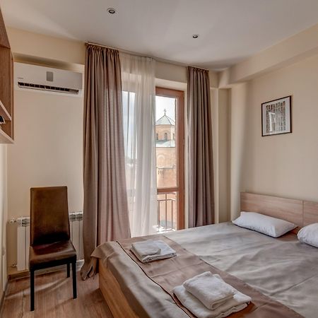 Liva Hotel Tbilisi Buitenkant foto