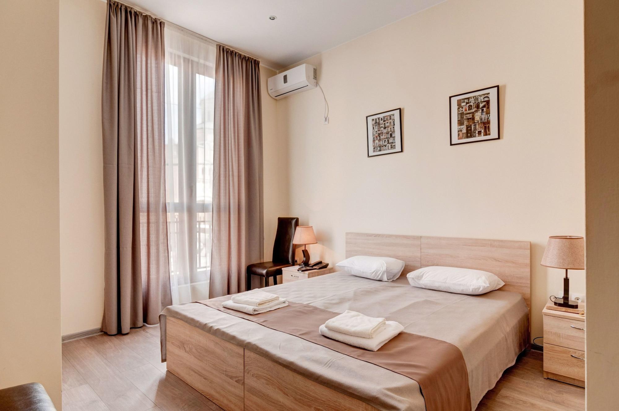 Liva Hotel Tbilisi Buitenkant foto