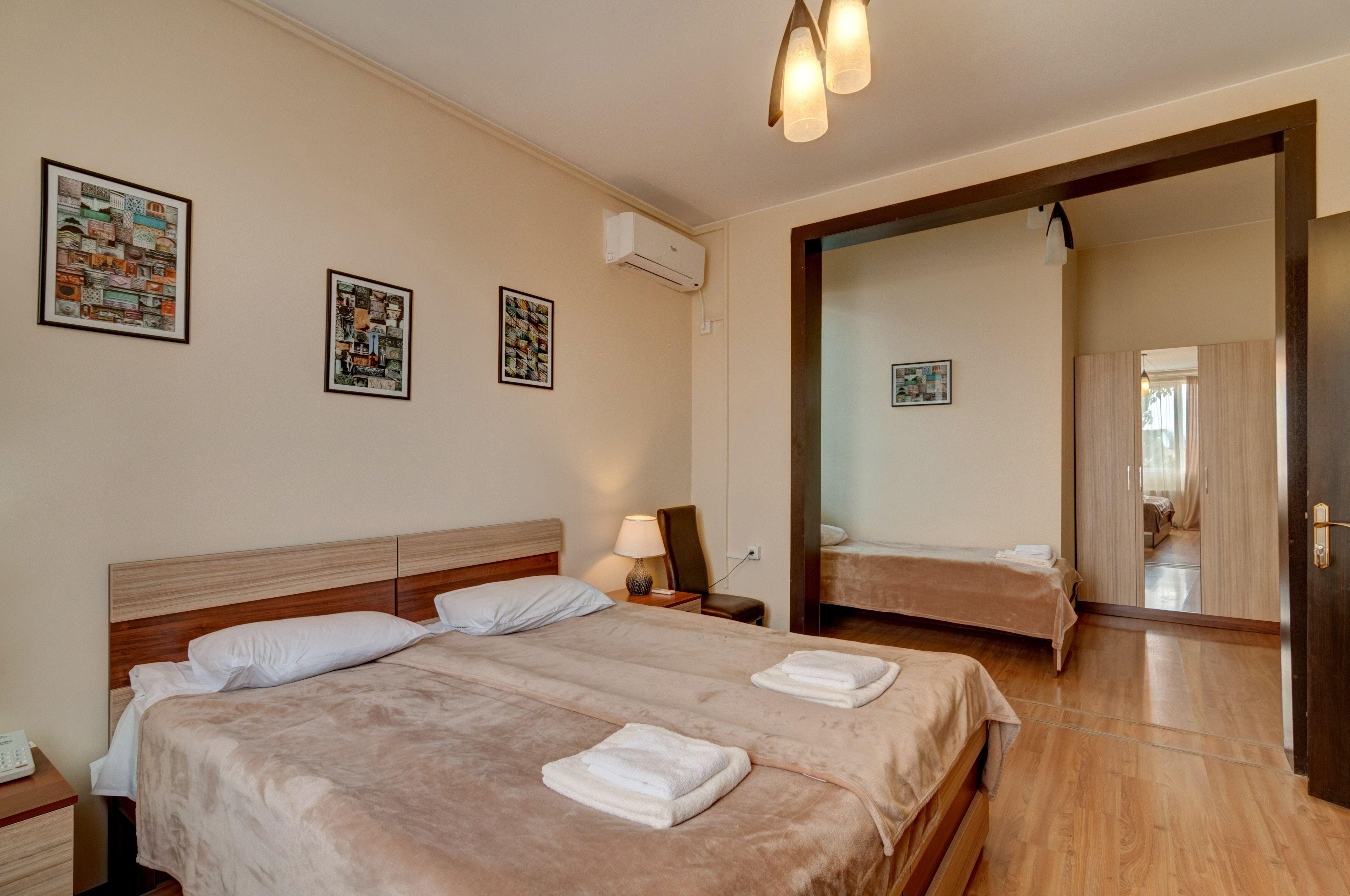 Liva Hotel Tbilisi Buitenkant foto