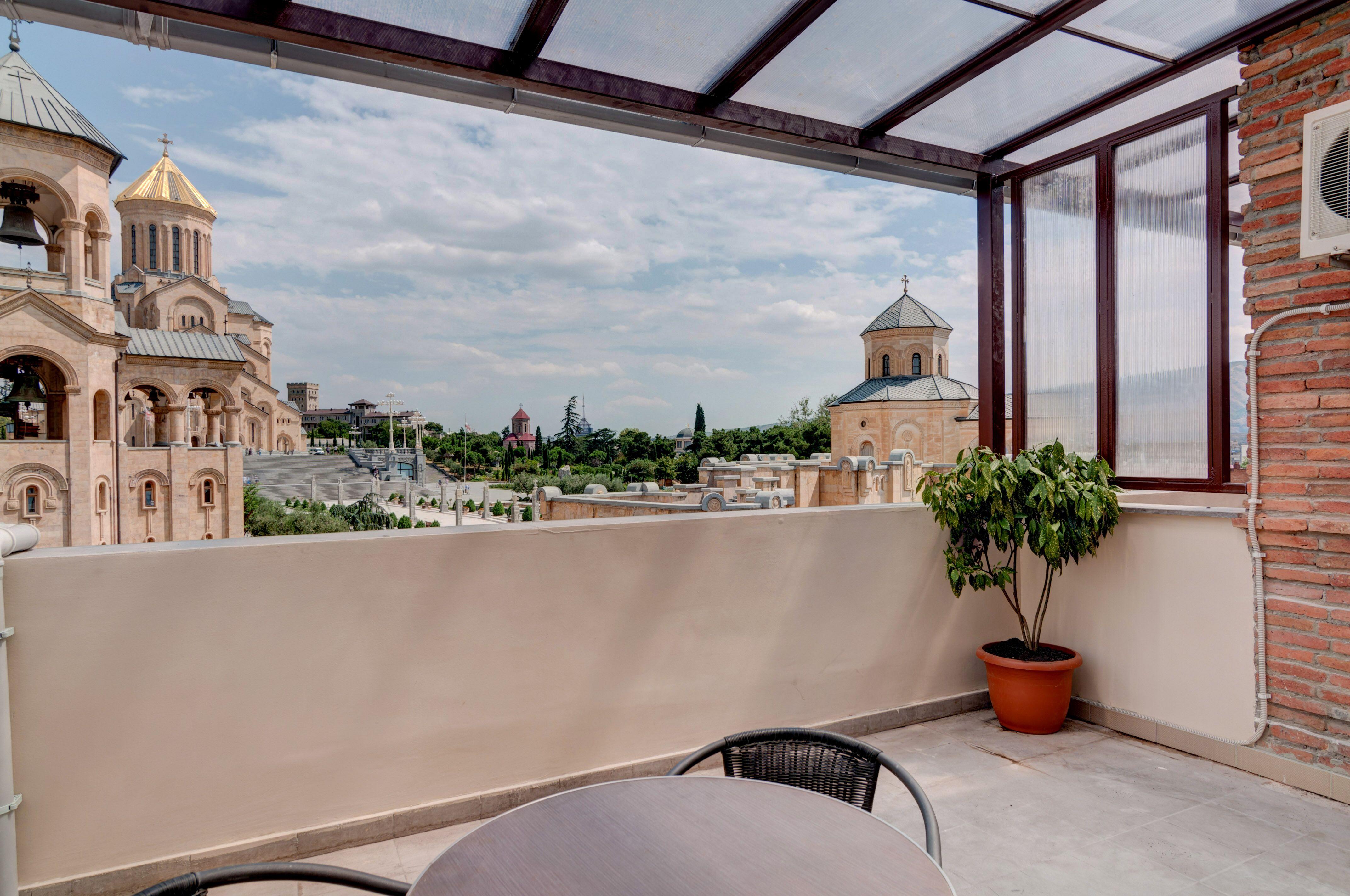 Liva Hotel Tbilisi Buitenkant foto