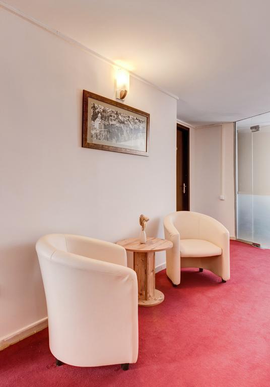 Liva Hotel Tbilisi Buitenkant foto