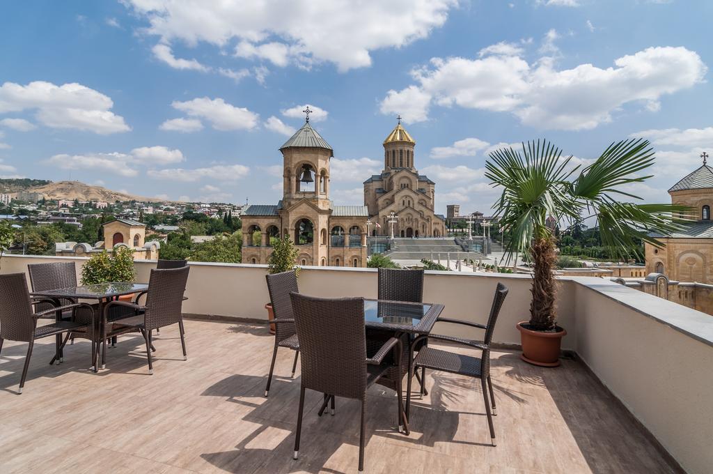 Liva Hotel Tbilisi Buitenkant foto