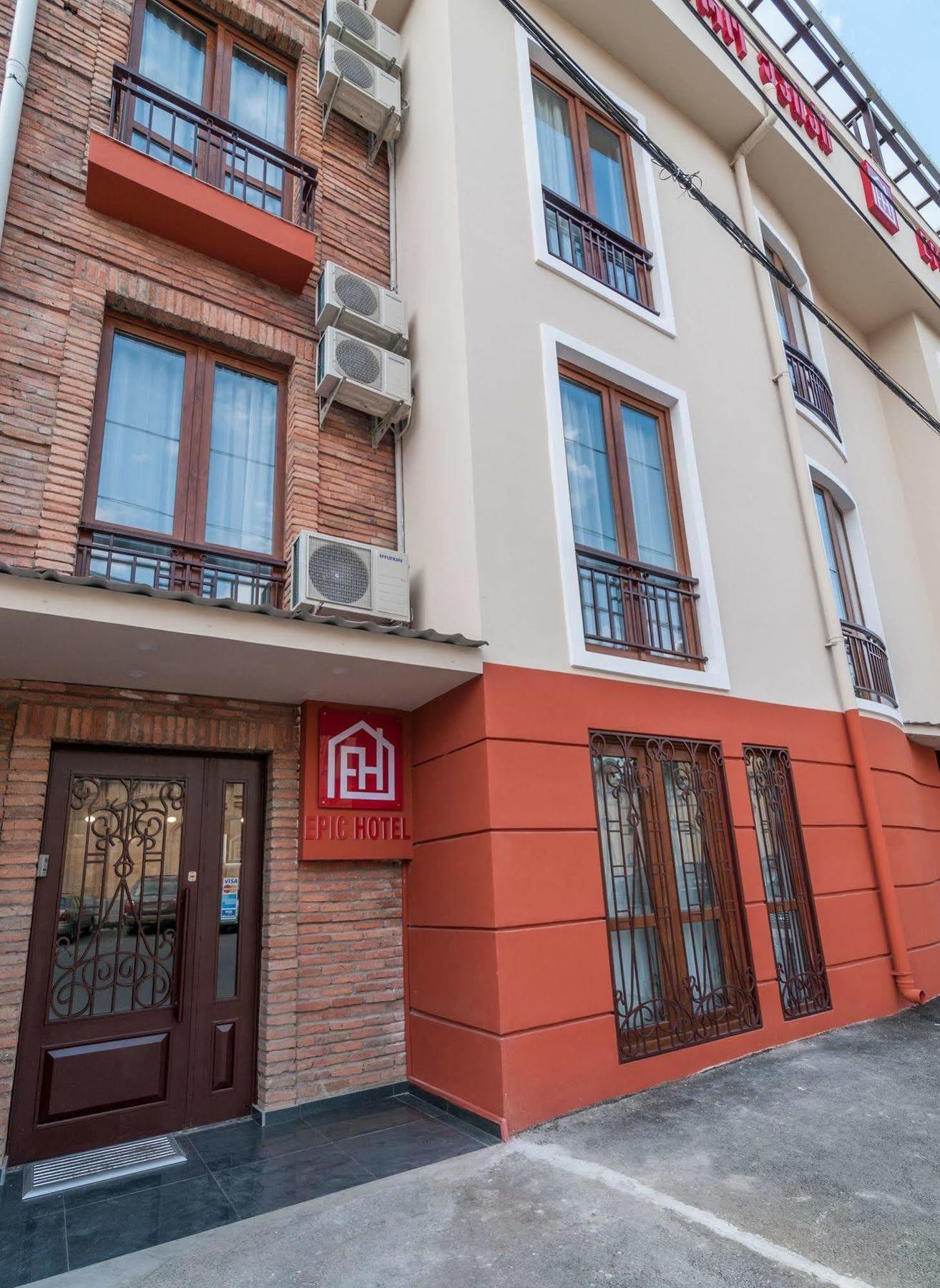 Liva Hotel Tbilisi Buitenkant foto