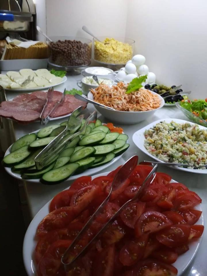 Liva Hotel Tbilisi Buitenkant foto